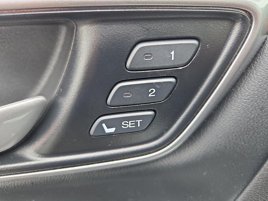 used 2022 Honda CR-V car, priced at $32,300