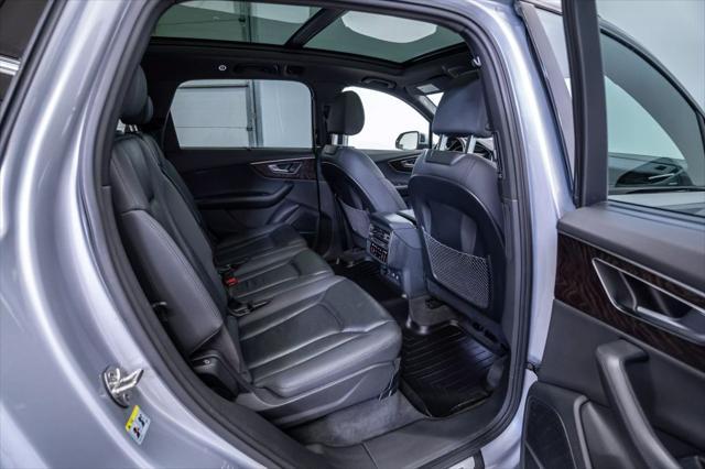 used 2021 Audi Q7 car, priced at $29,500