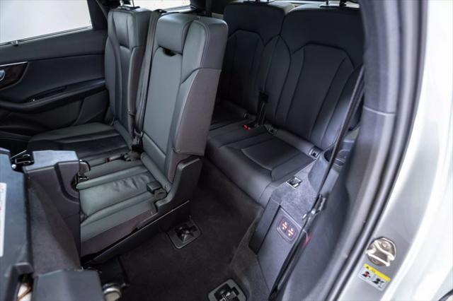 used 2021 Audi Q7 car, priced at $29,500