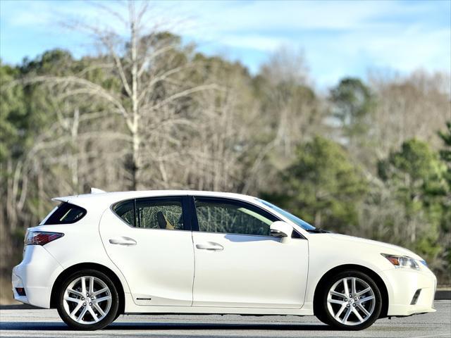 used 2015 Lexus CT 200h car, priced at $13,759