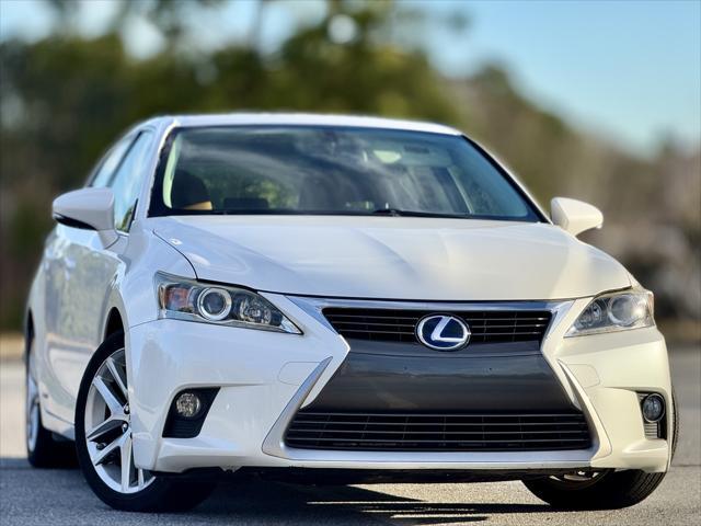 used 2015 Lexus CT 200h car, priced at $13,759