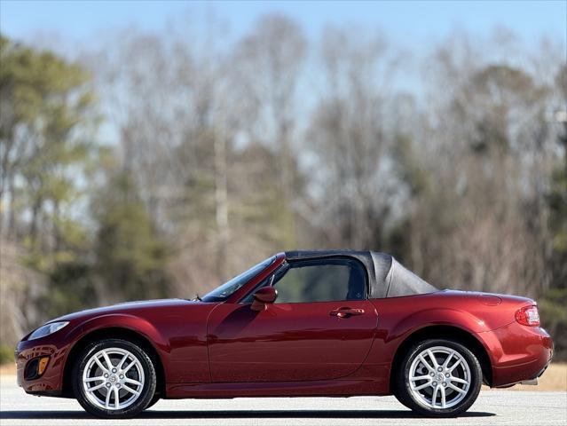 used 2009 Mazda MX-5 Miata car, priced at $9,489