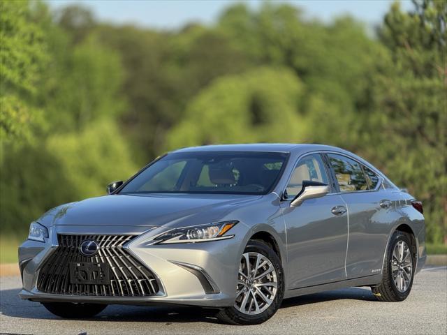 used 2022 Lexus ES 300h car, priced at $36,999
