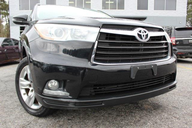 used 2014 Toyota Highlander car, priced at $21,989