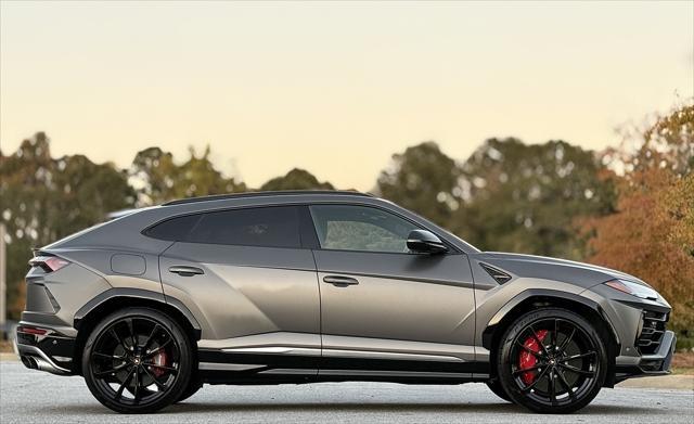 used 2021 Lamborghini Urus car, priced at $184,999