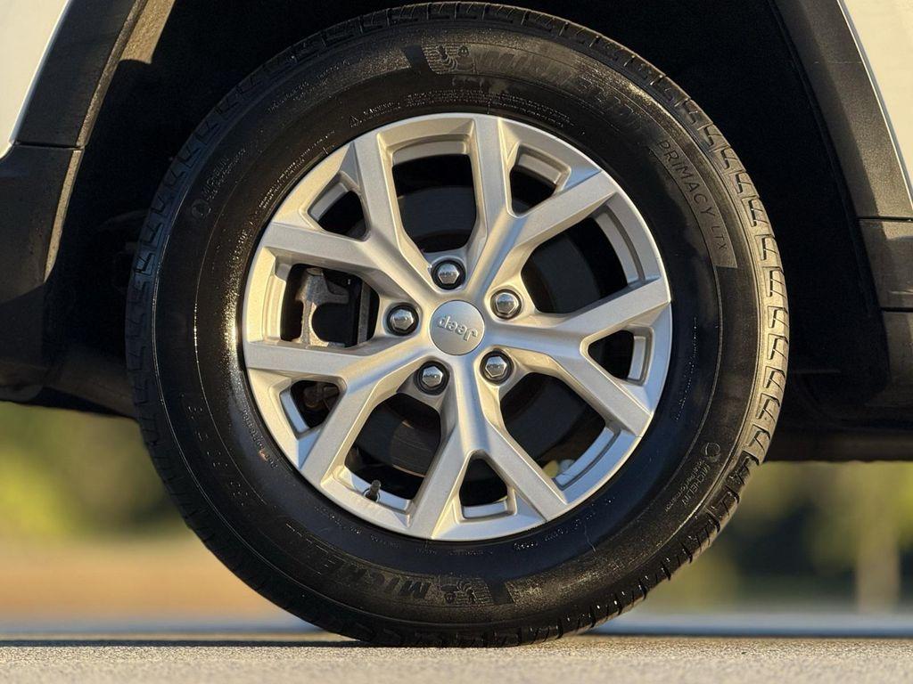 used 2023 Jeep Grand Cherokee L car, priced at $25,499