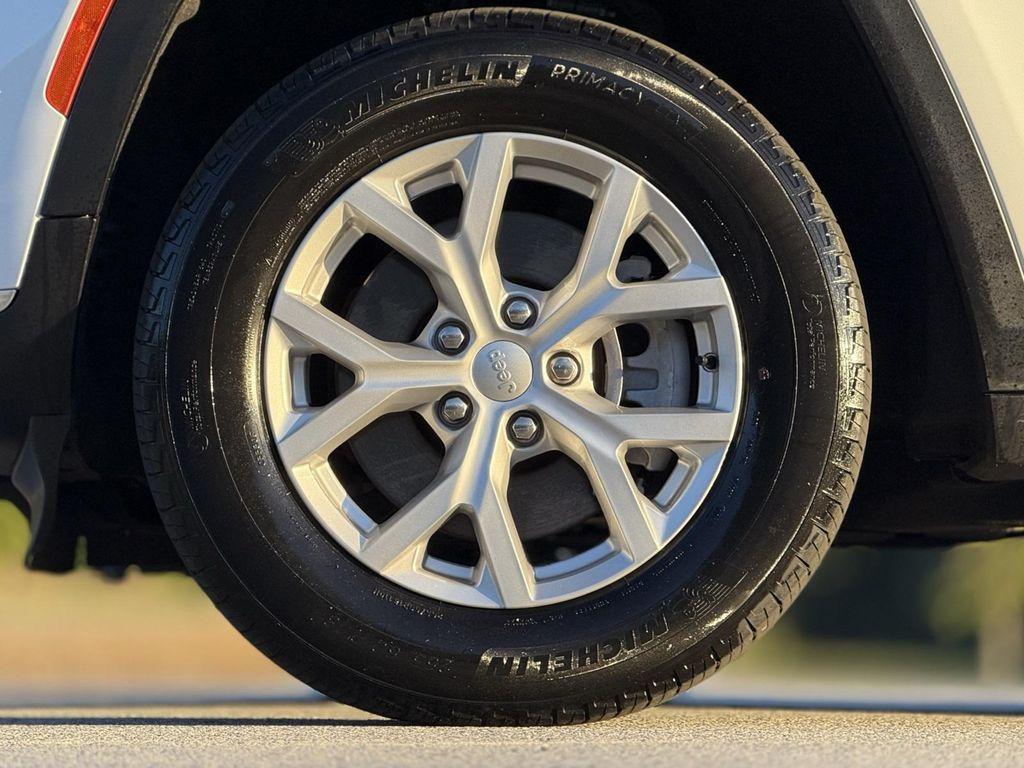 used 2023 Jeep Grand Cherokee L car, priced at $25,499