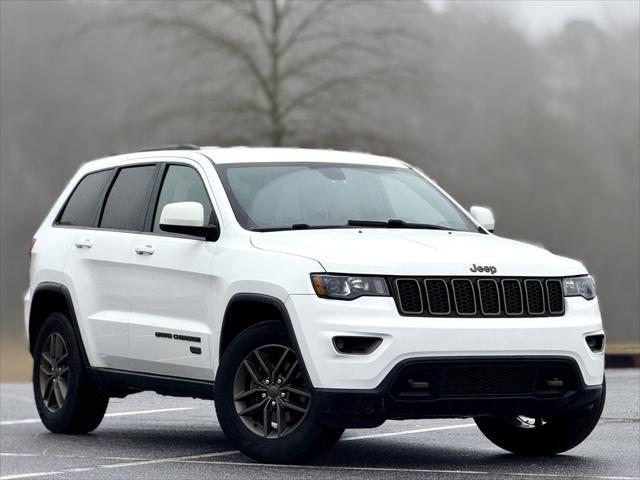 used 2016 Jeep Grand Cherokee car, priced at $15,489