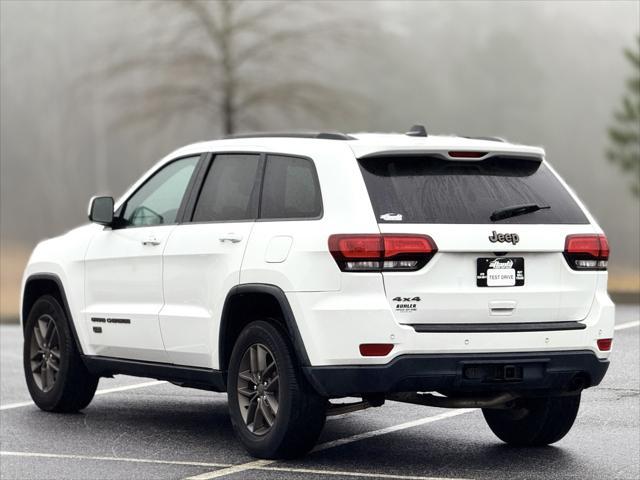 used 2016 Jeep Grand Cherokee car, priced at $15,489