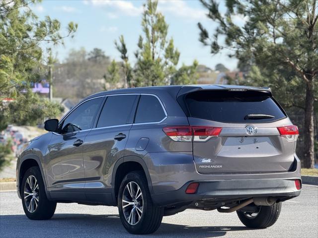 used 2019 Toyota Highlander car, priced at $19,789