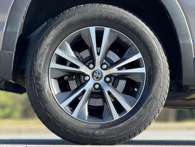 used 2019 Toyota Highlander car, priced at $19,789