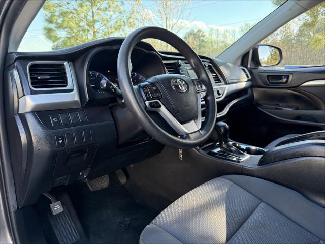 used 2019 Toyota Highlander car, priced at $19,789