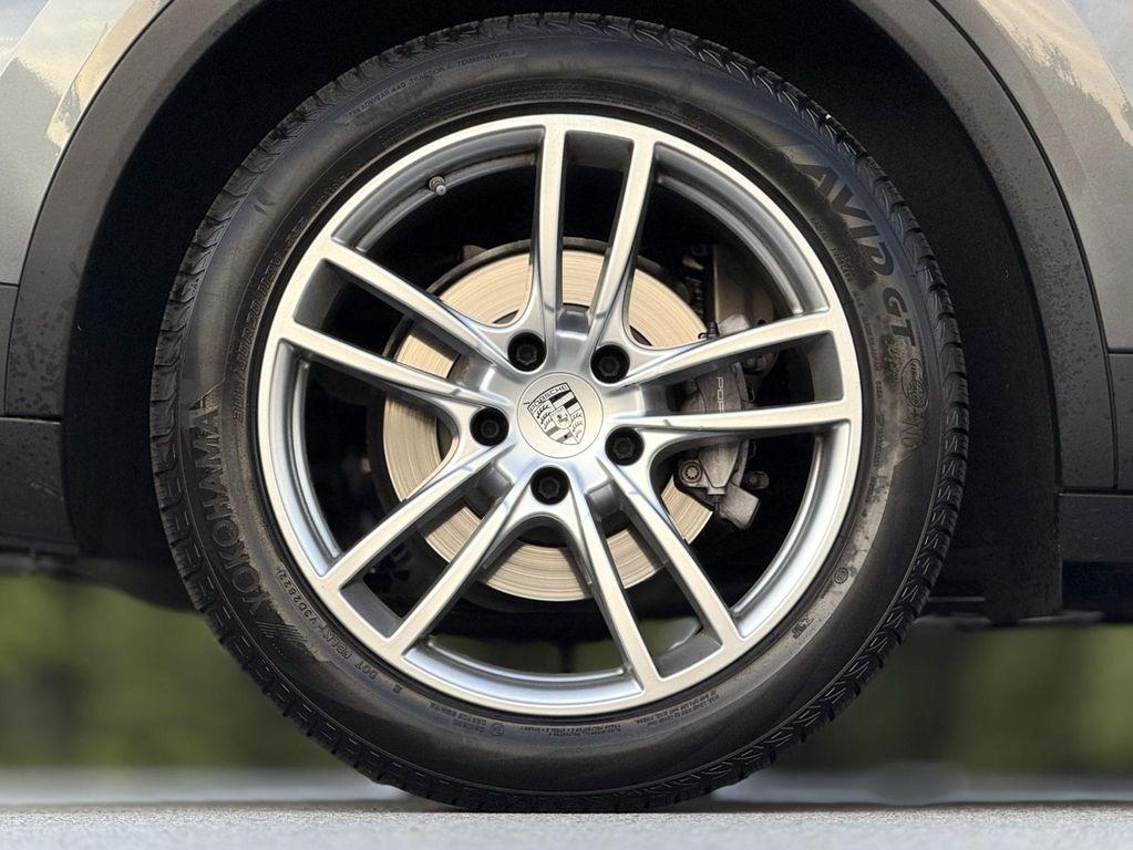 used 2020 Porsche Cayenne car, priced at $36,089
