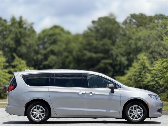 used 2017 Chrysler Pacifica car, priced at $14,999