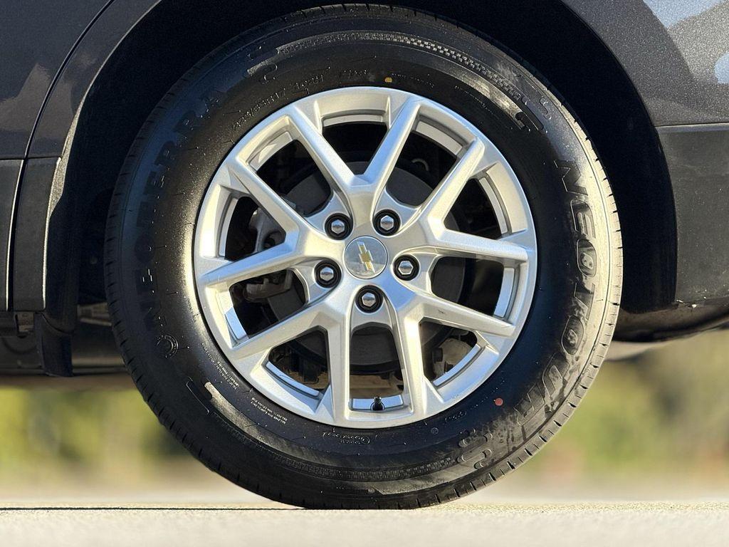 used 2022 Chevrolet Equinox car, priced at $17,539