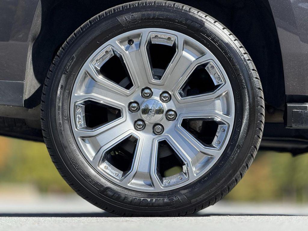 used 2017 GMC Yukon car, priced at $26,289