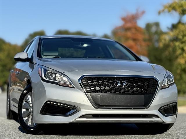 used 2016 Hyundai Sonata Hybrid car, priced at $10,789