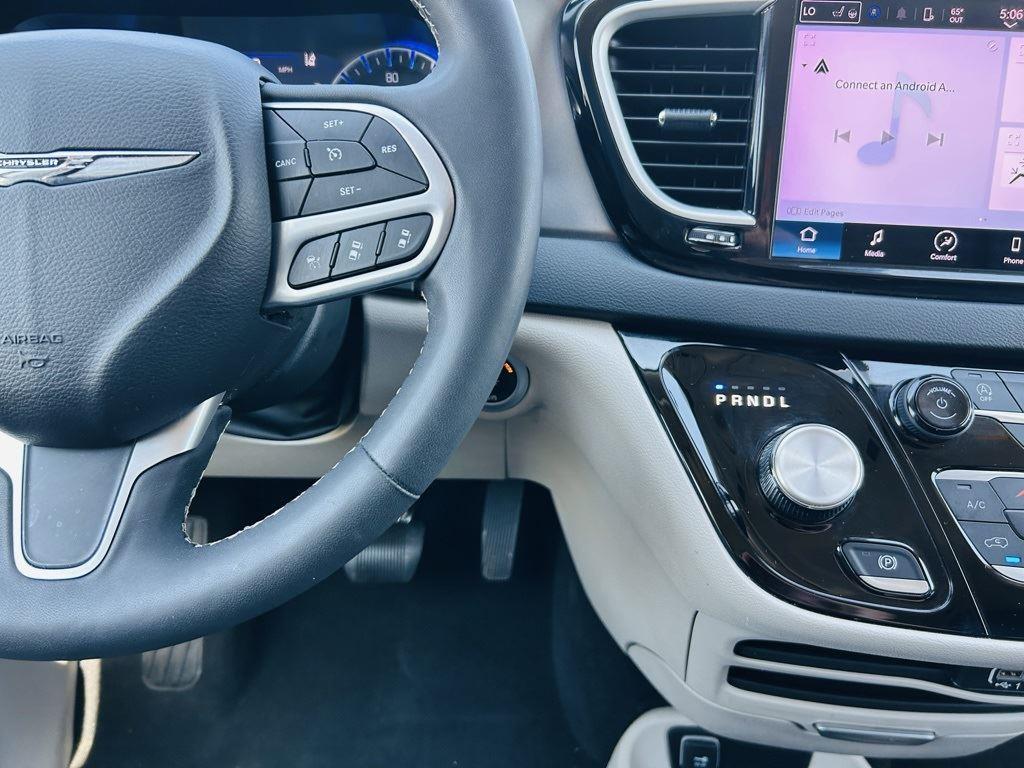 used 2023 Chrysler Pacifica car, priced at $24,900