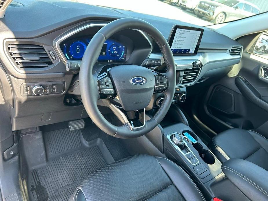 used 2022 Ford Escape car, priced at $27,400