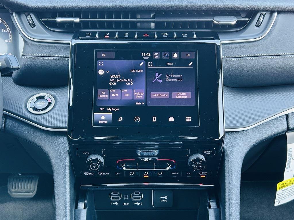 new 2025 Jeep Grand Cherokee car, priced at $41,625