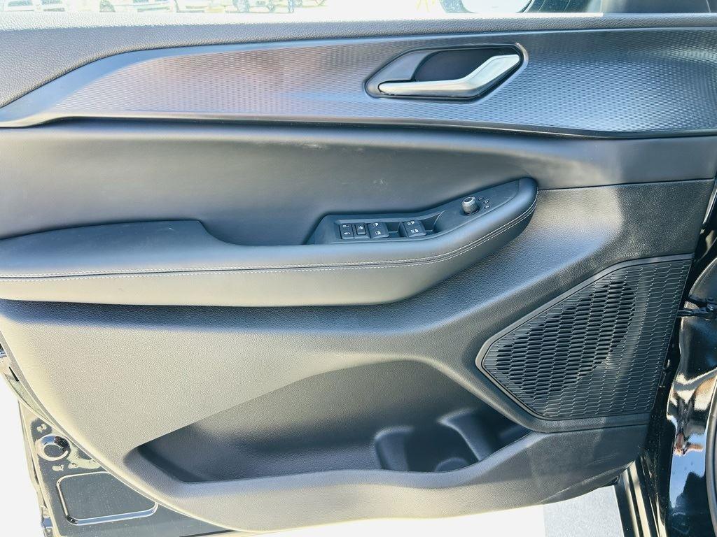 new 2025 Jeep Grand Cherokee car, priced at $41,625