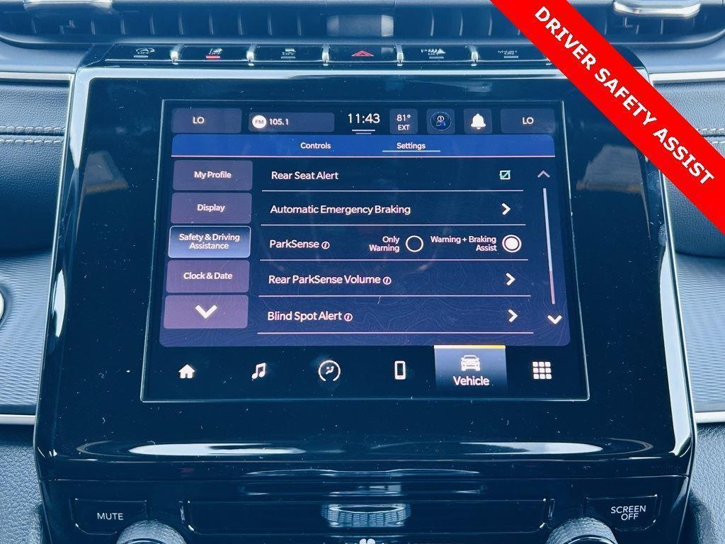 new 2025 Jeep Grand Cherokee car, priced at $41,625