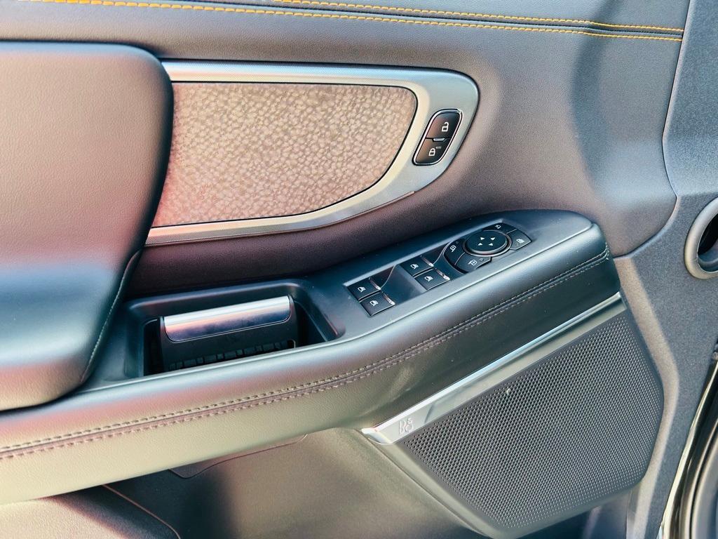 new 2025 Ford Expedition car, priced at $83,500