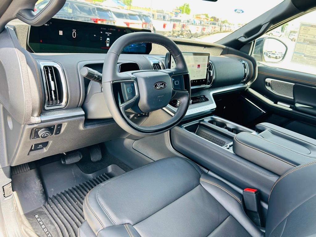 new 2025 Ford Expedition car, priced at $83,500