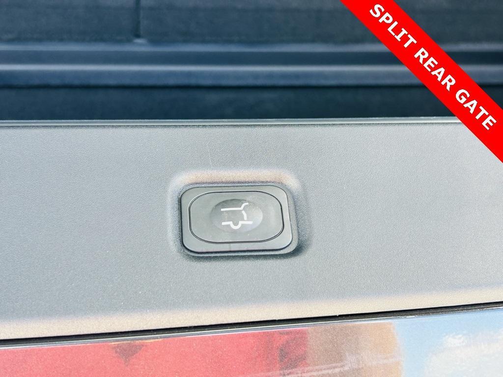 new 2025 Ford Expedition car, priced at $83,500