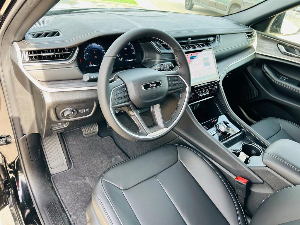 new 2025 Jeep Grand Cherokee L car, priced at $45,710
