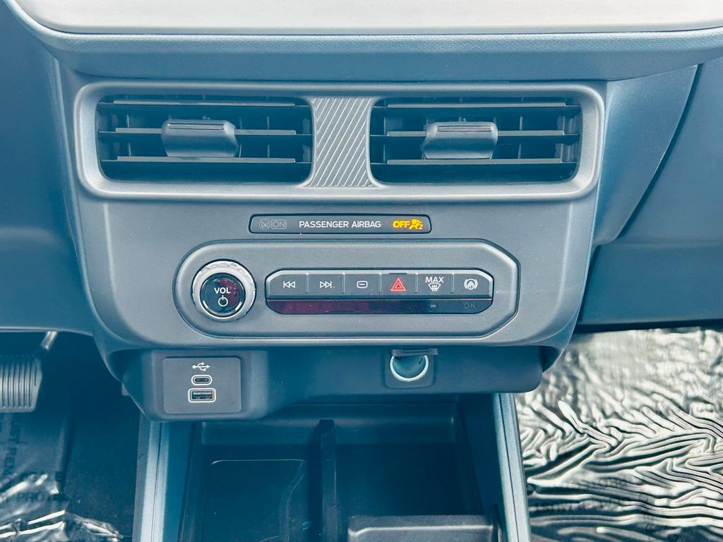 new 2025 Ford Maverick car, priced at $29,400