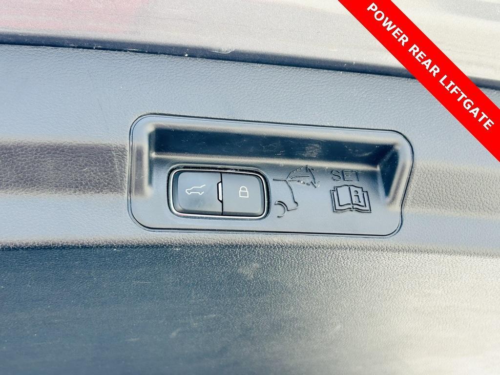 used 2022 Ford Explorer car, priced at $33,000