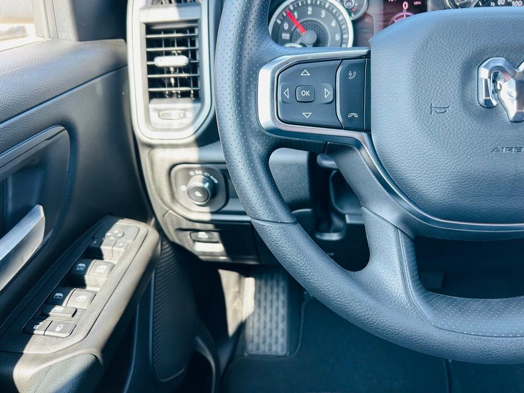 new 2025 Ram 1500 car, priced at $42,980