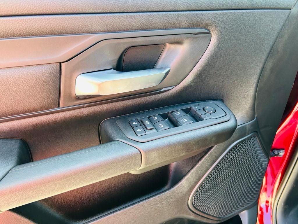 new 2025 Ram 1500 car, priced at $42,980