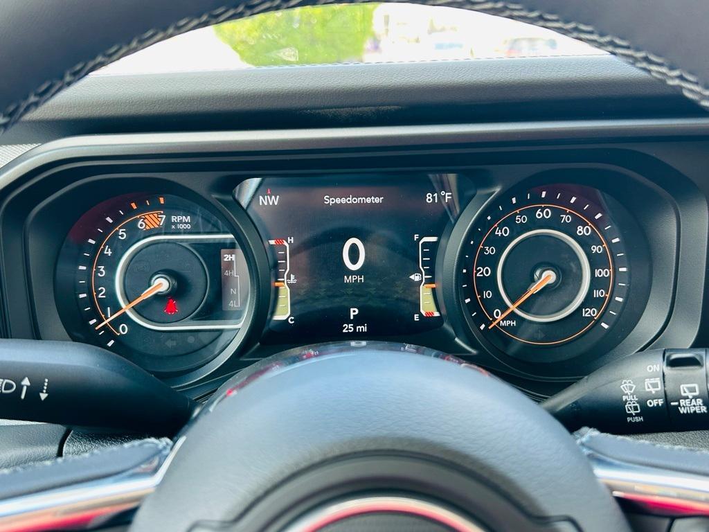 new 2025 Jeep Wrangler car, priced at $49,029
