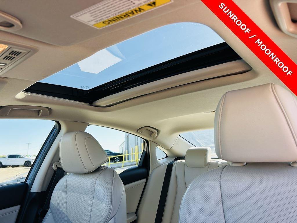 used 2021 Honda Insight car, priced at $22,000