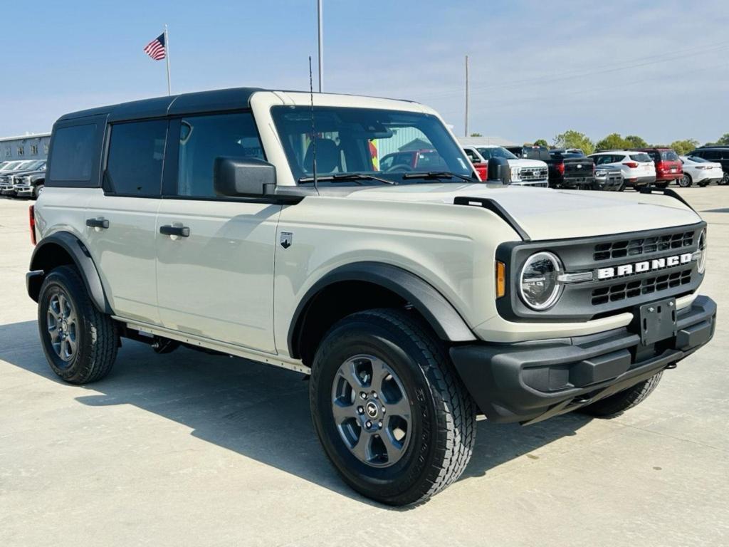 new 2025 Ford Bronco car, priced at $45,500