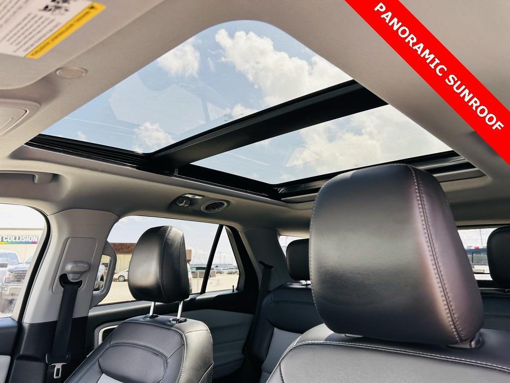 used 2022 Ford Explorer car, priced at $35,000
