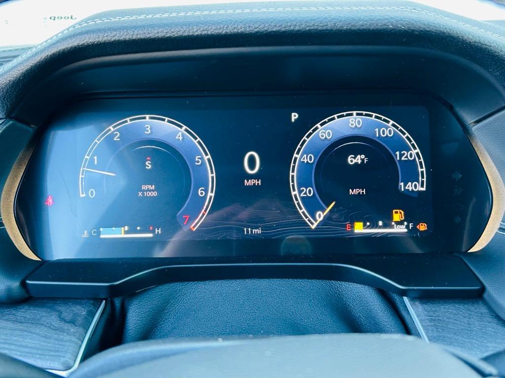 new 2025 Jeep Grand Cherokee car, priced at $43,014