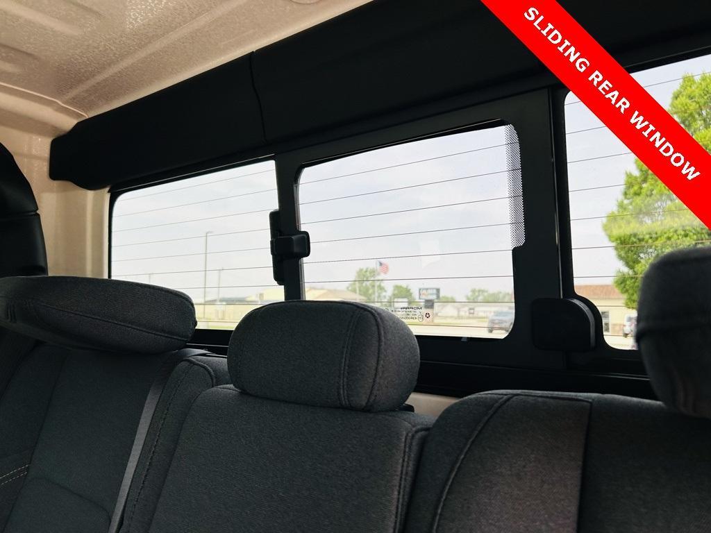 new 2025 Jeep Gladiator car