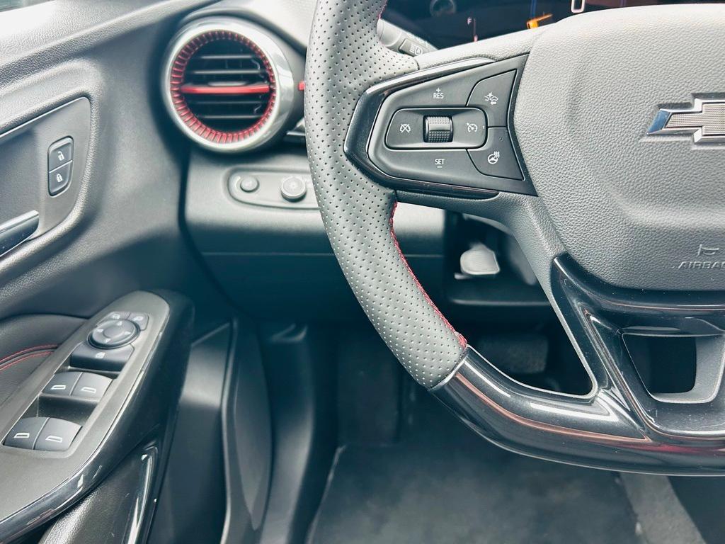 used 2025 Chevrolet Trax car, priced at $26,200