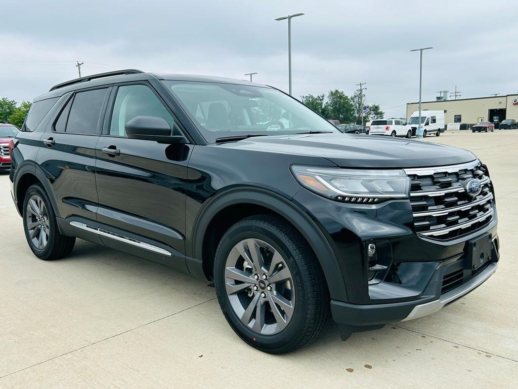 new 2025 Ford Explorer car, priced at $46,570