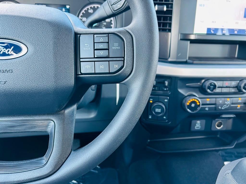 new 2025 Ford F-250 car, priced at $59,000