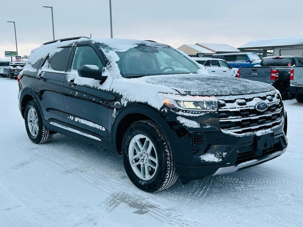 new 2025 Ford Explorer car, priced at $40,500