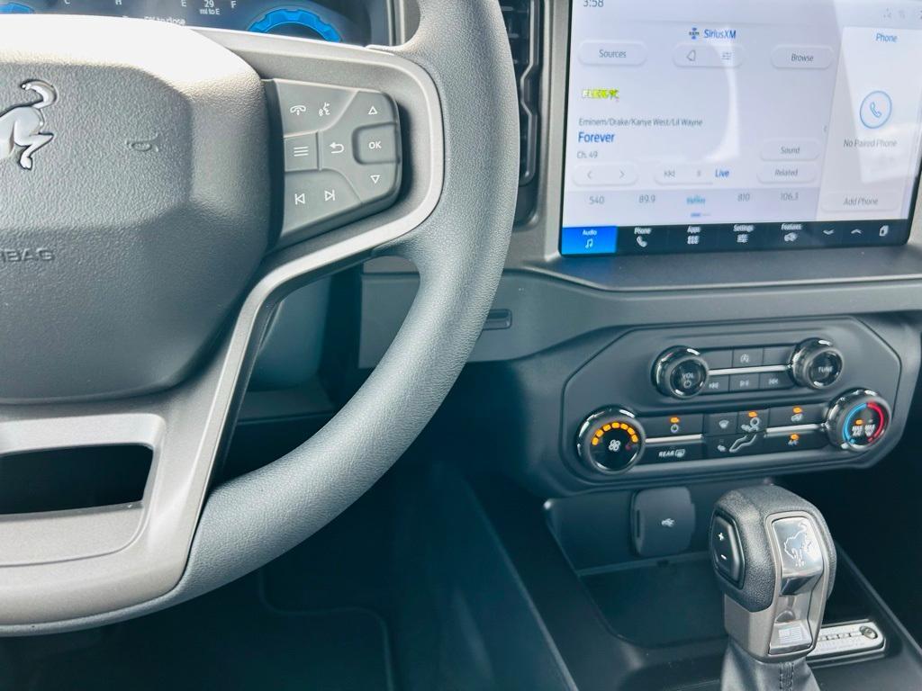 new 2025 Ford Bronco car, priced at $39,925