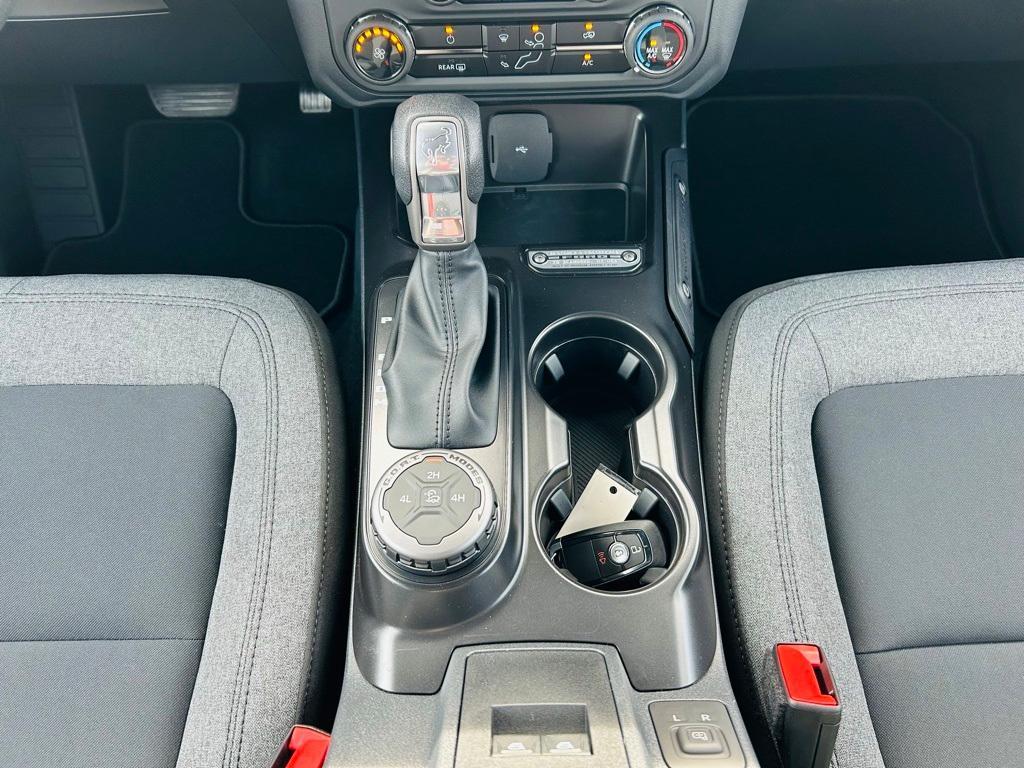 new 2025 Ford Bronco car, priced at $39,925