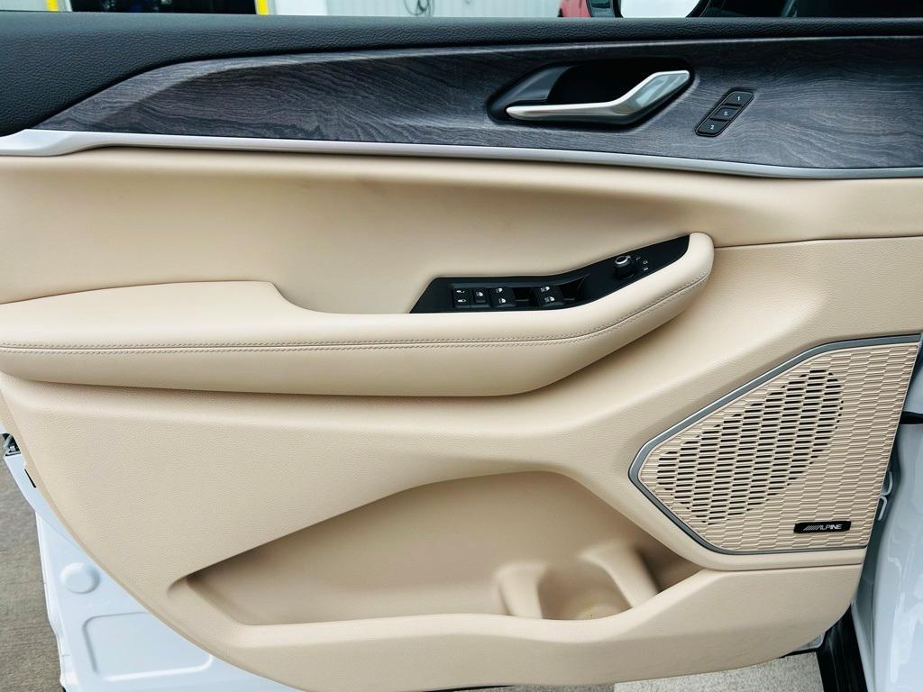 used 2023 Jeep Grand Cherokee L car, priced at $32,500