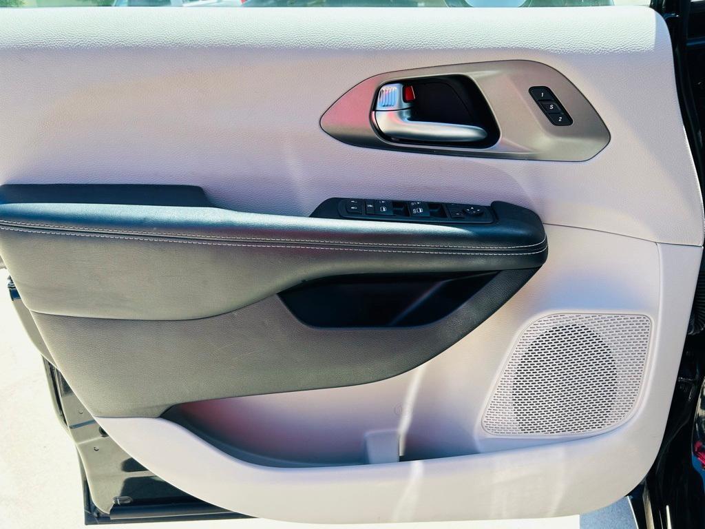 used 2022 Chrysler Pacifica car, priced at $24,100