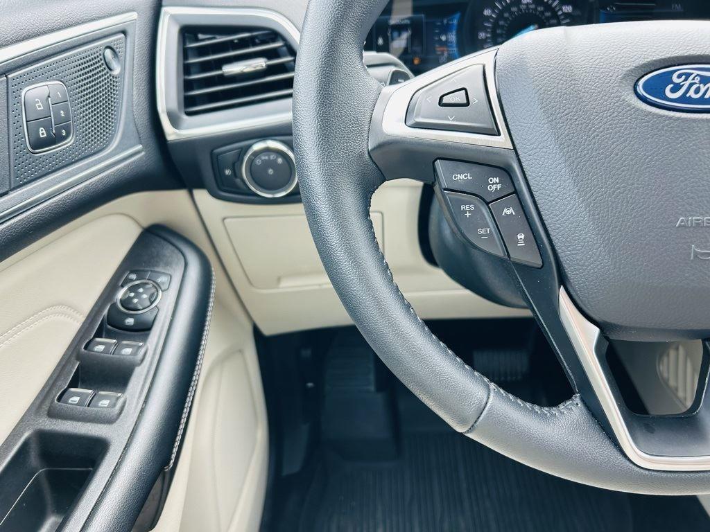 used 2024 Ford Edge car, priced at $34,000