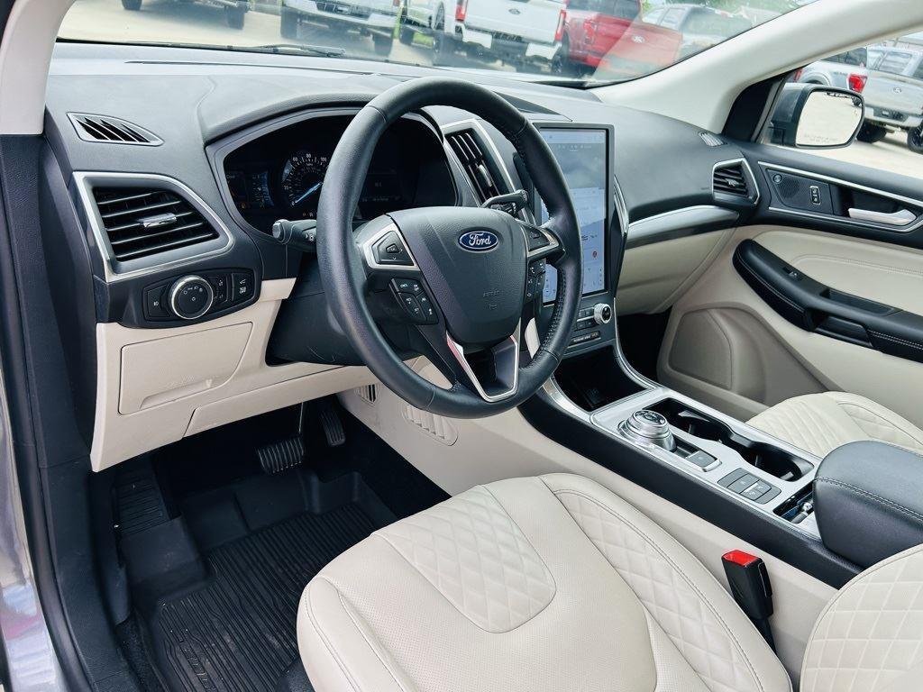 used 2024 Ford Edge car, priced at $34,000